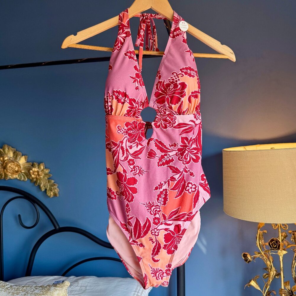 NWT Onshore La Perouse Pink Tropical Hermitage Print One Piece Swimsuit